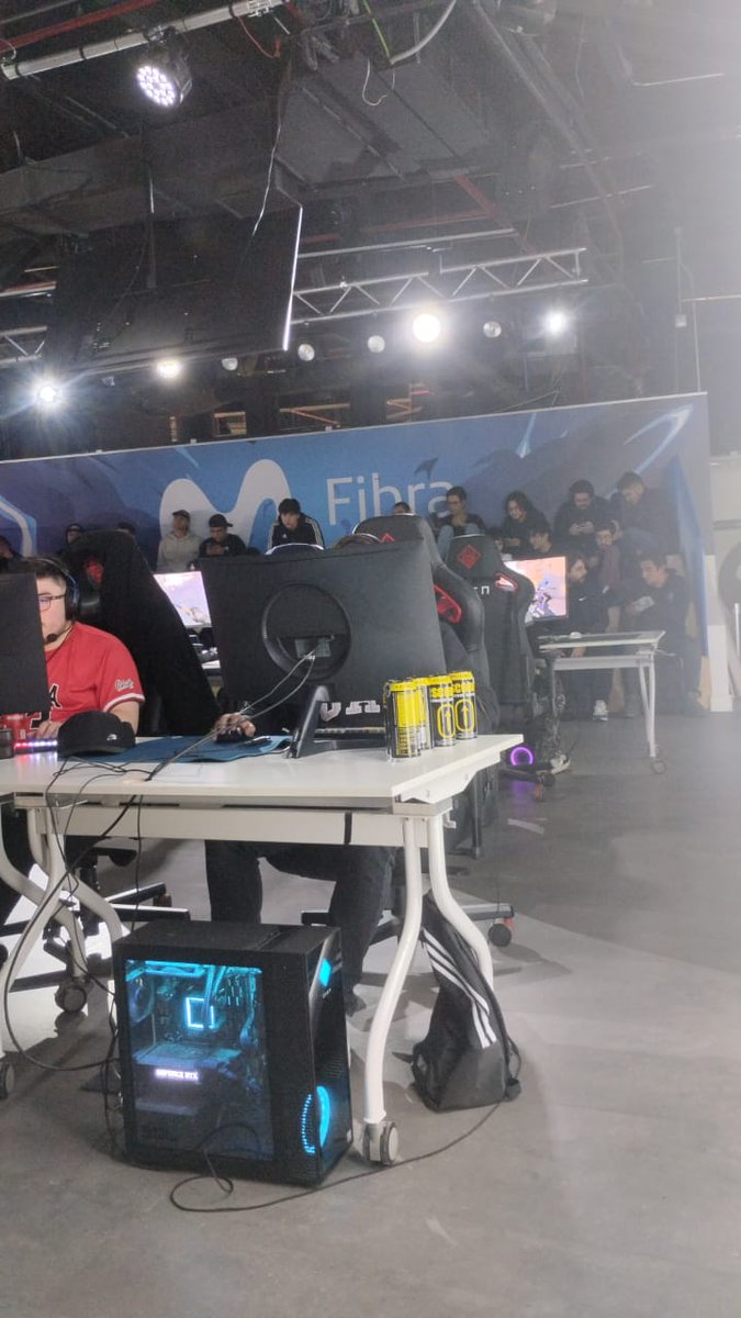 mi recuerdo favorito de la lan es ver al <a href="/Sebaaah200/">Sebaaah</a>  tomando score, igual estuvo chistoso conocer a la pipol, lindos todos 🫶