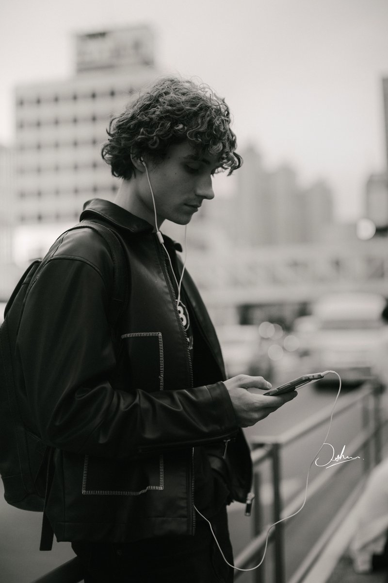 ushuntokyo's tweet photo. To all the tourists in Tokyo: If I see you on the street, I'll talk to you. I want to take a photo with you. Let's make some memories together in Japan. This photoshoot is free.
model マティくん
#Inboundtourists #hellotokyo #welcomtojapan #welcomtotokyo #trip #streetphotography https://t.co/mCizQl0ry0