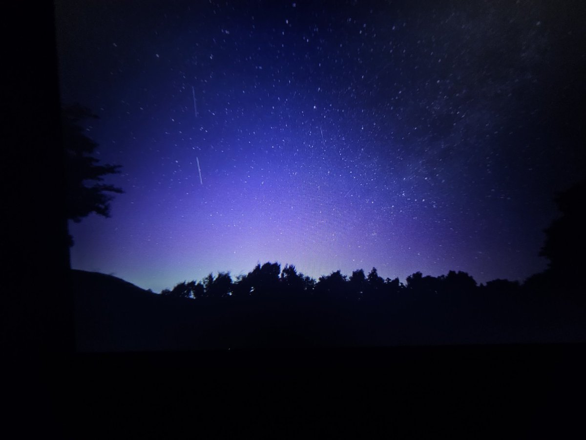 jeff_salhany's tweet photo. North of Montreal Canada... visible to the camera right now.##northernlights #Aurora #Montreal #spaceweather @chunder10 @drkstrong @TamithaSkov @theauroraguy https://t.co/HBswNcSpx5