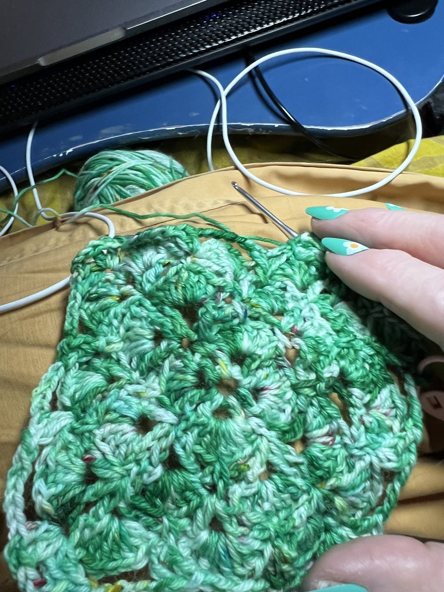 shaboom's tweet image. New #antiracitCrochet level unlocked. @ISASaxonists released this pattern recently. After several learning experiences-ahem-I think I’ve got it. The #YarnPorn is from #RepublicOfYarnia Pride and Advent packs last year. 

Part of an evolving #StitchesForPalestine project. 💚🖤❤️