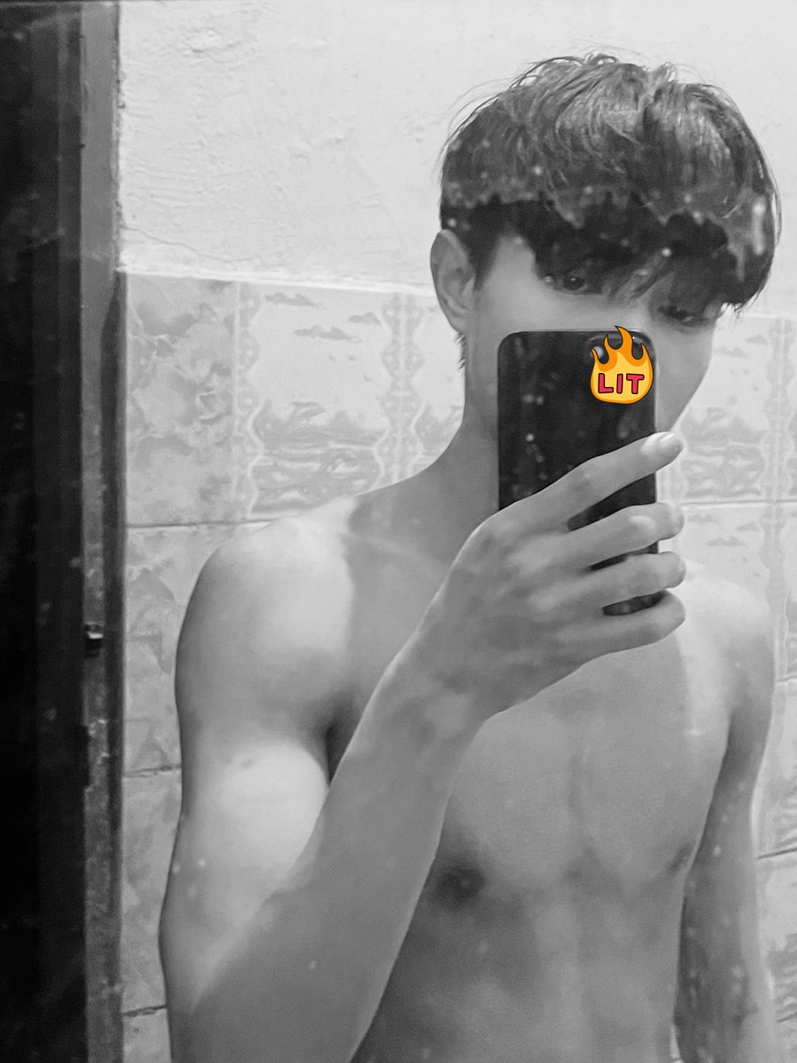 arsadays's tweet photo. potong rambut atau ga usah? https://t.co/tkE9Qet9h2