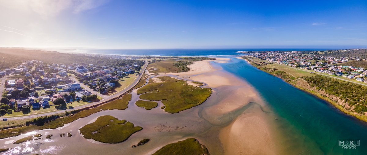 makuvisuals's tweet photo. #Stilbaai! This iconic seaside town is a popular holiday destination of many.
If you’re big on #boatlife, this is certainly the place for you! 
#StillBay #MAKUvisuals #SouthAfrica #ThisIsSouthAfrica #SouthAfricaTourism #MeetSouthAfrica #Aerial #AerialPhotographer #DJI @DJIGlobal https://t.co/9HRGMUCTgy