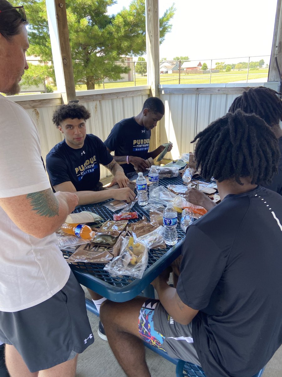 coachcoffman's tweet photo. .⁦@MastodonMBB⁩ Training Camp #2 lunch…

MRE’s! The boys convinced me to eat their packages’ gum…

If you have a military background, you know the purpose and makeup of MRE gum.  

And you are laughing at what my boys did 🤣 

#GetComfortableBeingUncomfortable https://t.co/xdjk8ZlIaq