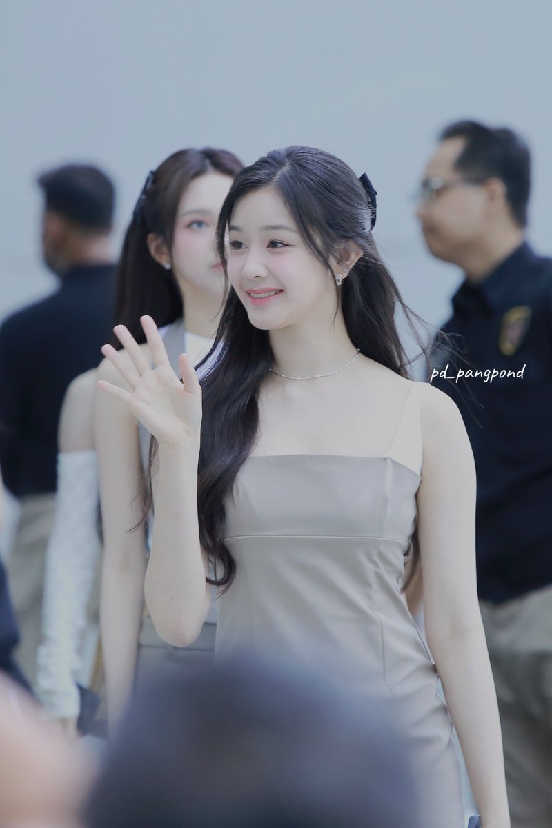 pd_pangpond's tweet photo. น้องแพร สวยมากกกก 🫶🏻🫶🏻

MORNING NEWS WITH BAEMON
#กรรมกรข่าวxเด็กปีศาจ
#베이비몬스터 #BABYMONSTER 
#PHARITA #파리타 https://t.co/nFER8XbF9C