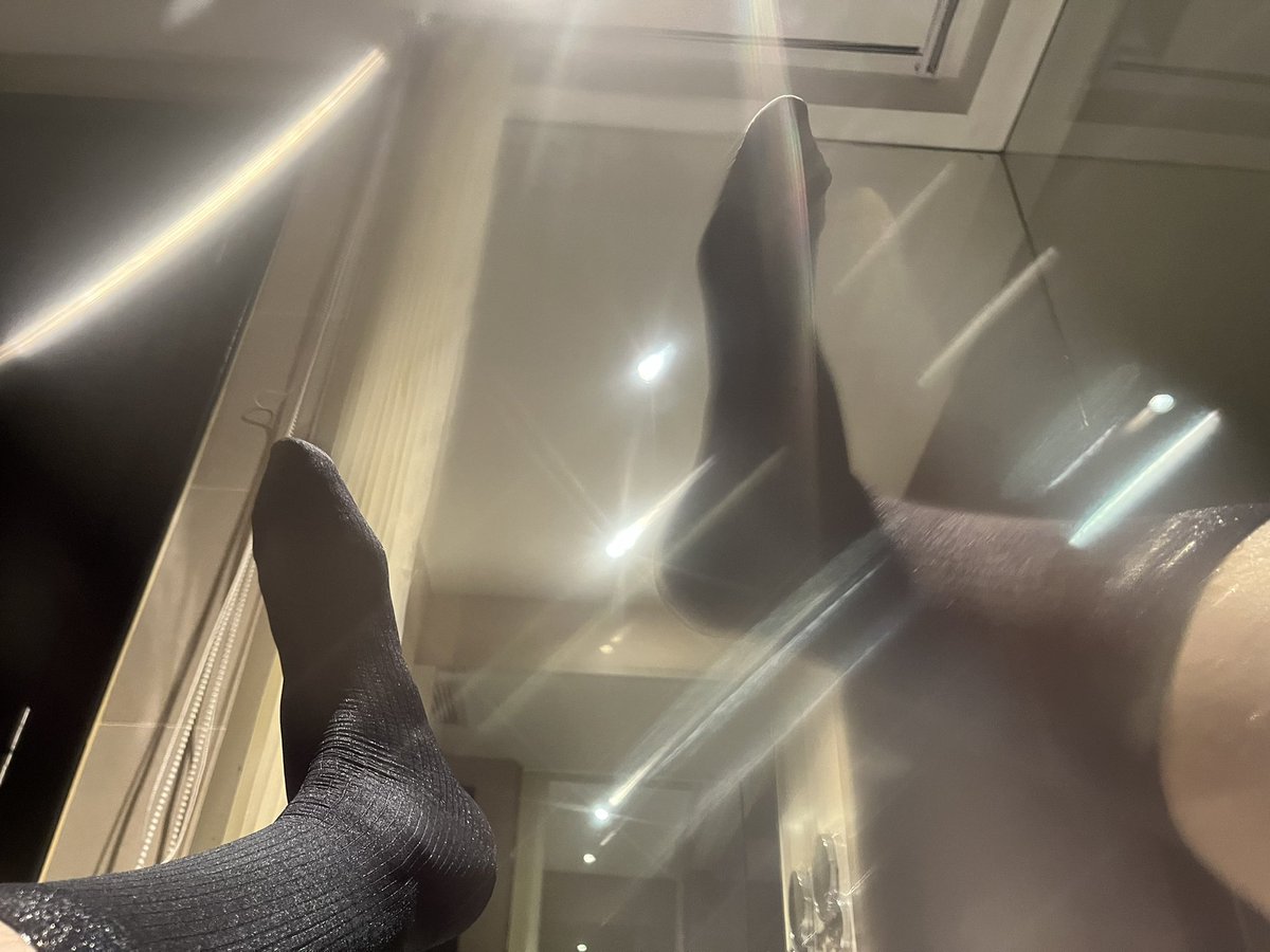 在上海 想被爸爸玩
#Suits #正装 #正装丝袜