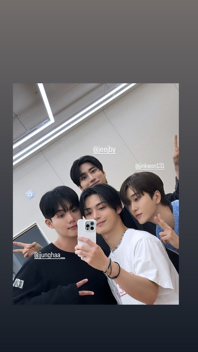 PortalOX's tweet photo. 27.06.24 | [📸] 0_1_gyeom Instagram Stories 

#OMEGA_X #오메가엑스 
#한겸 #HANGYEOM 
#JazzForTwo #재즈처럼 
#태이 #Taeyi #세헌 #Seheon 
#도윤 #Doyoon #주하 #Juha https://t.co/FPfrXSHxoB