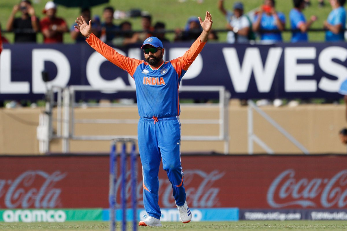 NavjyotiPatnaik's tweet photo. A big thumbs up to the Men in Blue at the T20 Cricket World Cup 2024 for their wonderful performance against England. 👍👍 You played well, boys! 👏👏 We are proud of you! My best wishes for the grand finale! https://t.co/Mi1sgsG48A