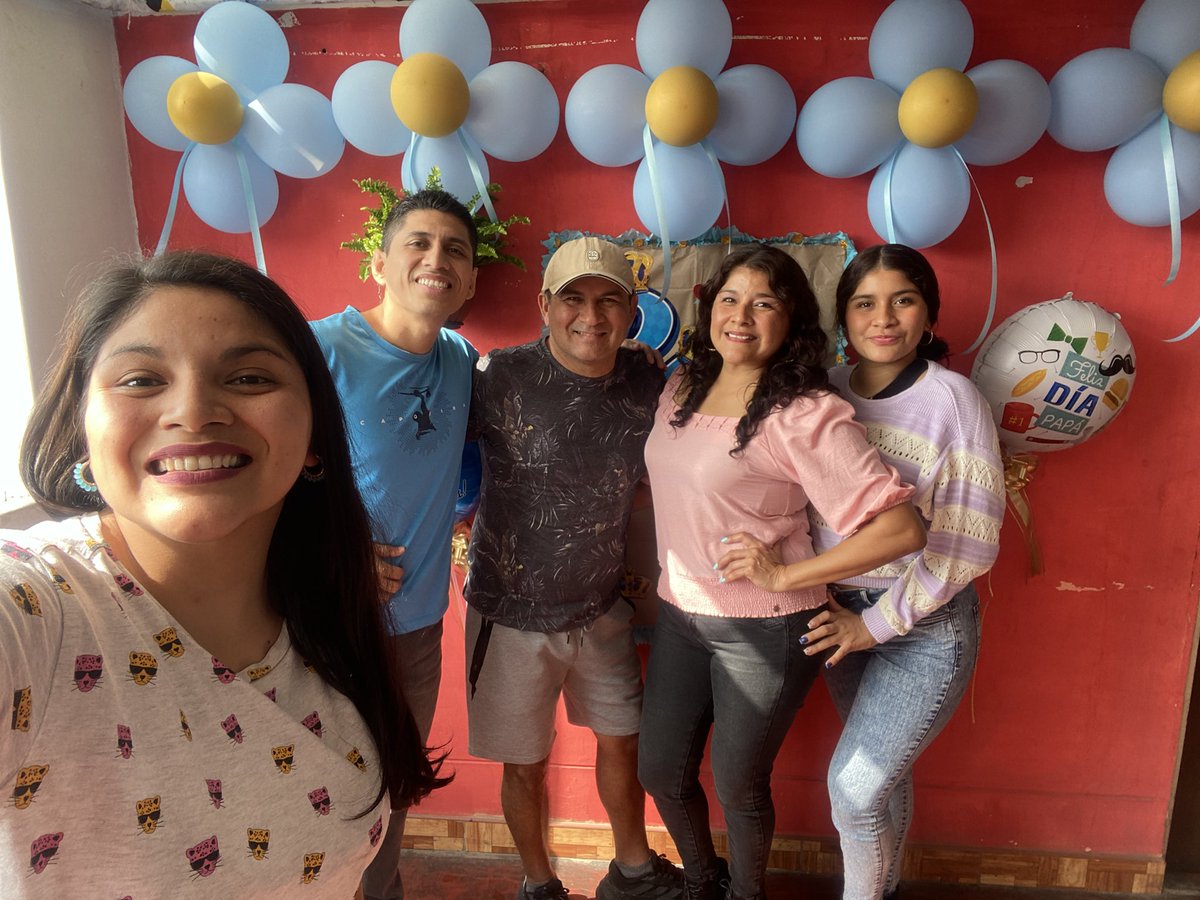 almendra9407's tweet photo. Lindo tiempo en familia 🥳 #FathersDay 👨🏻👑 https://t.co/R3jJwYLusj