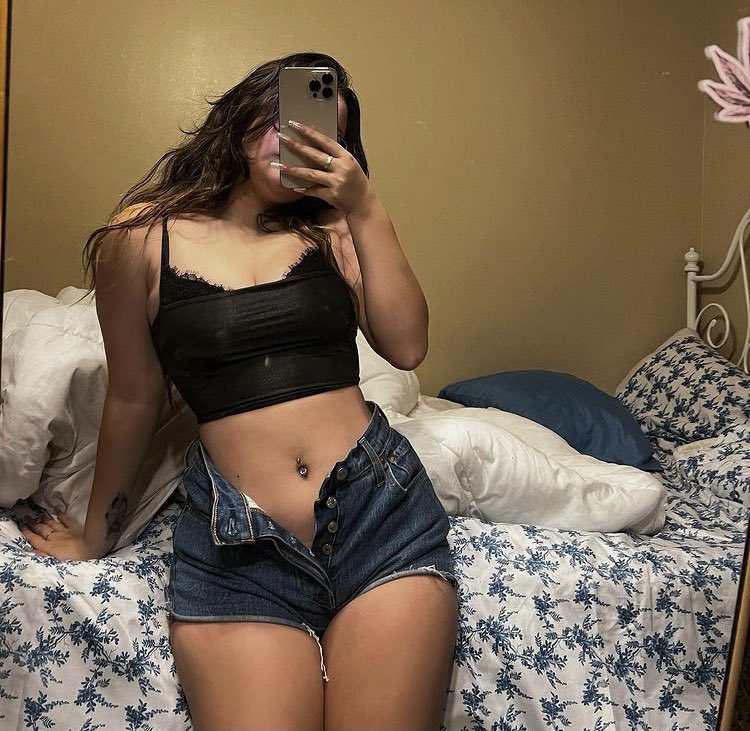 JessicaMBpics's tweet photo. Like and retweet for a juicy booty pic🙊and dm for my menu ❤️#buyingcontent #nsfwtwt https://t.co/fW65I23FaC