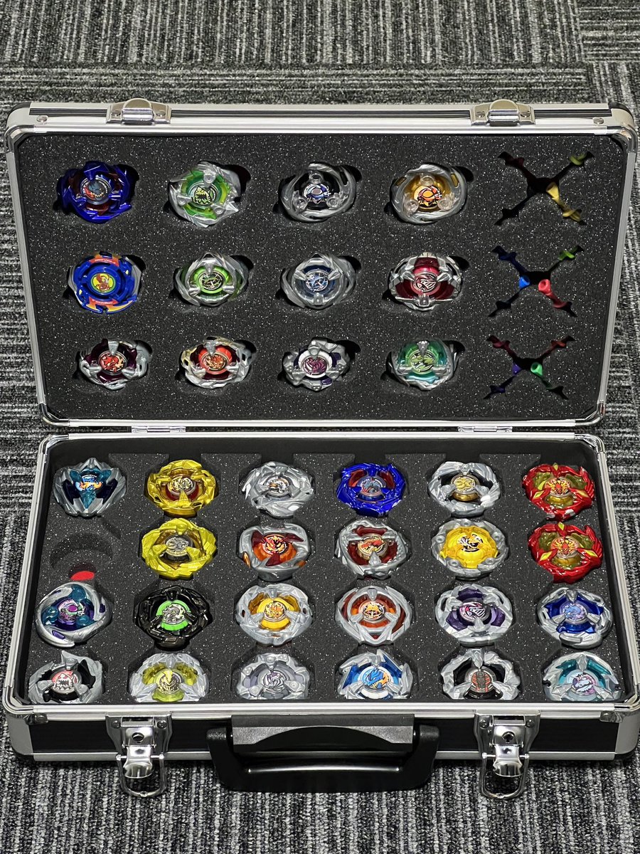 ベイブレードXの収納がついにアタッシュケースになってしまった