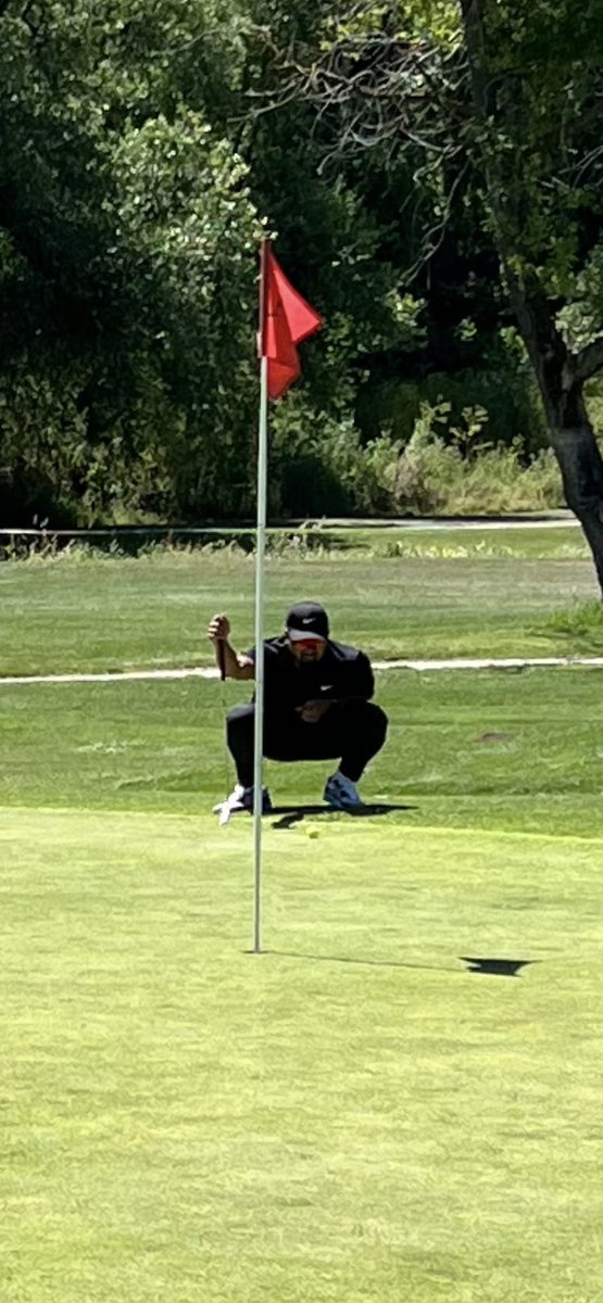 *reads green

*5 putts