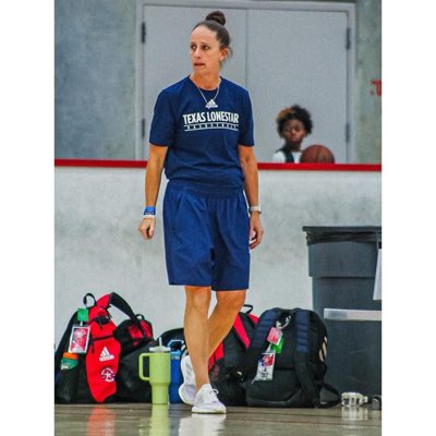 Tracey Stellato tweet media