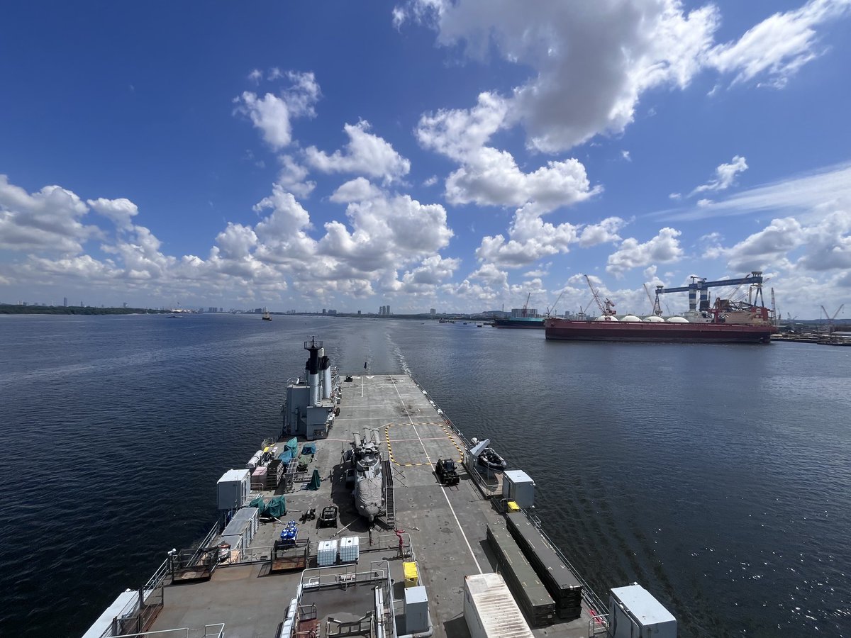 ⁦<a href="/RFAHeadquarters/">Royal Fleet Auxiliary</a>⁩ 
⁦<a href="/NavyLookout/">Navy Lookout</a>⁩ 
RFA ARGUS departing Sembawang, Singapore 🇸🇬 after a rectification period.
Now rejoining LRG(S) in the Indo/Pacific region ⚓️