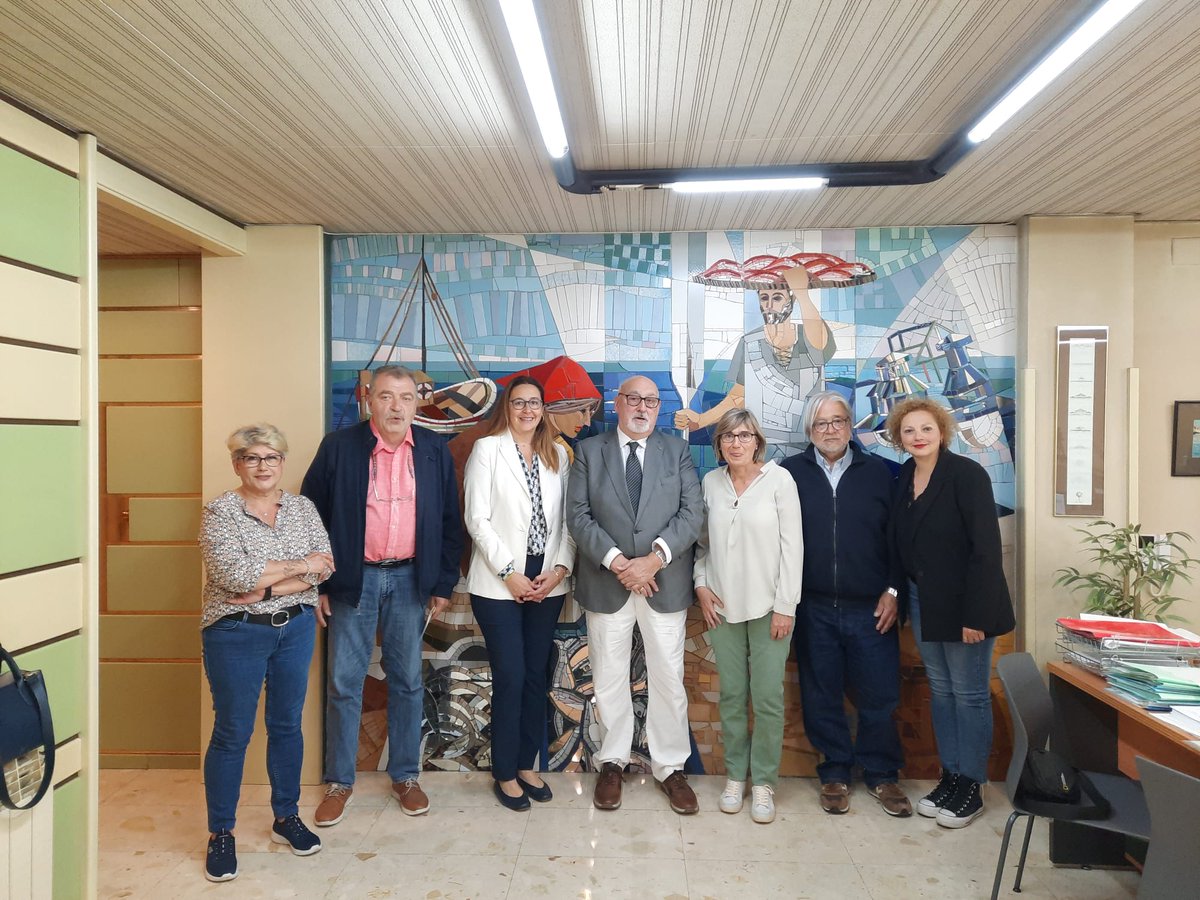 gremipeixaters's tweet image. El Gremi s’ha reunit amb la responsable dels Serveis d’Orientació, Formació i Inserció, Maite Palat, i la Marta Rodríguez, directora d’Organització de Persones i Cultura, per elaborar un projecte formatiu projectat pel nostre sector.
gremipeixaters.cat/formacio-merca…
#sompeixaters