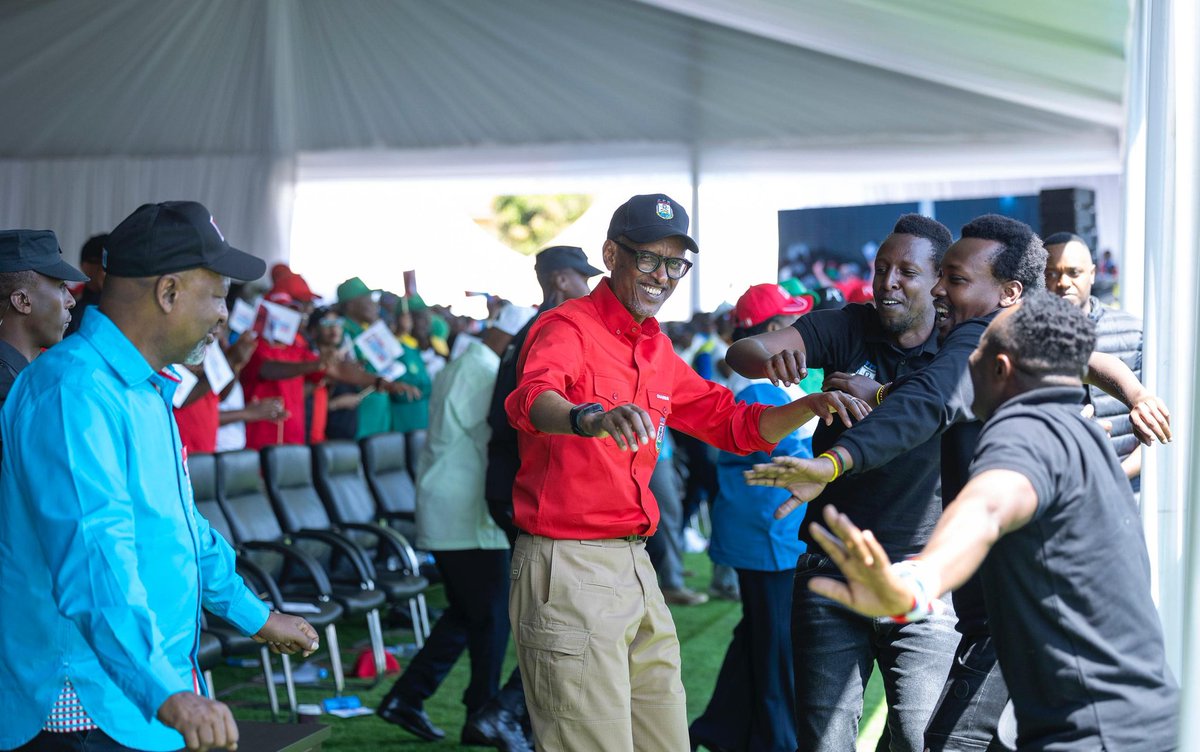 IntoreJabastar's tweet photo. @PaulKagame Uwaduhaye amata sitwamwima amajwi horana inganji nyakugiri imana u Rwanda Rweme
Umugoboka Rugamba kw'isonga ubundi mpamirize nisekera mporane umunezero (Intore izirusha intambwe TURAGUKUNDAGA Cane)@IGIHE https://t.co/O7NEHcmx37