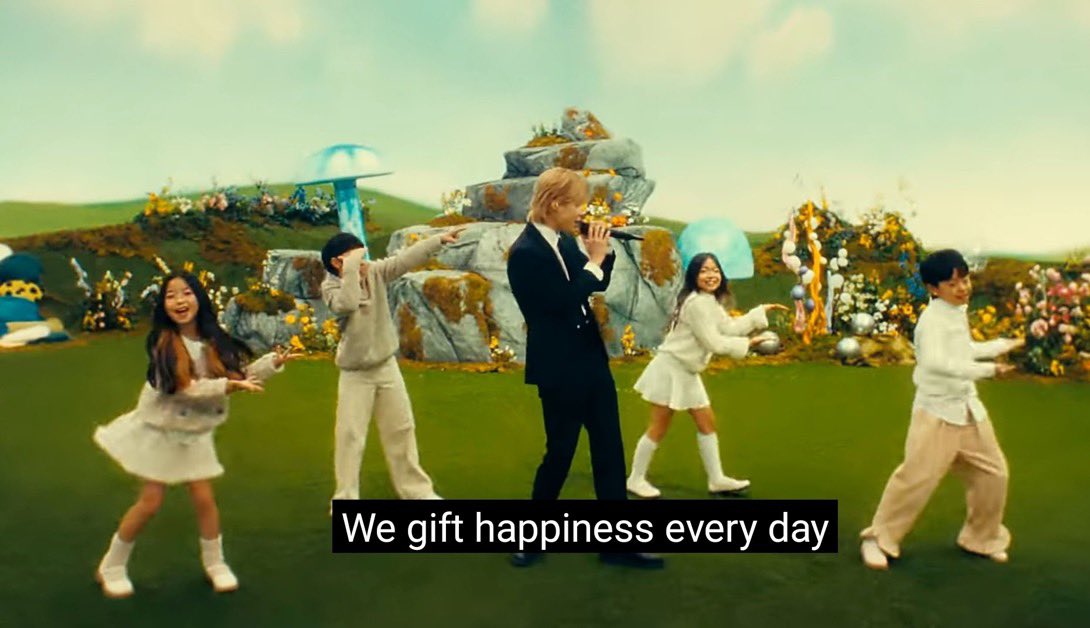 "Her şey 12 Haziranda başladı. Her gün mutluluk hediye ediyoruz…”

— SGMB