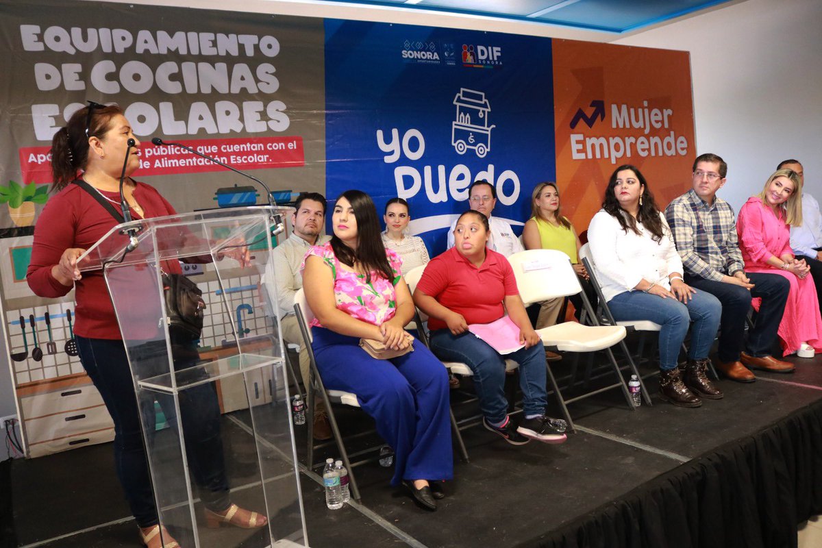 DIFSonora's tweet photo. El @gobiernosonora a través de @DIFSonora entregó en #Navojoa diversos proyectos productivos de los programas #MujerEmprende y #YoPuedo, además de comedores escolares que facilitarán la transición de los desayunos fríos a desayunos calientes en más escuelas de la entidad. 🍎 https://t.co/6hVGeKXUWm