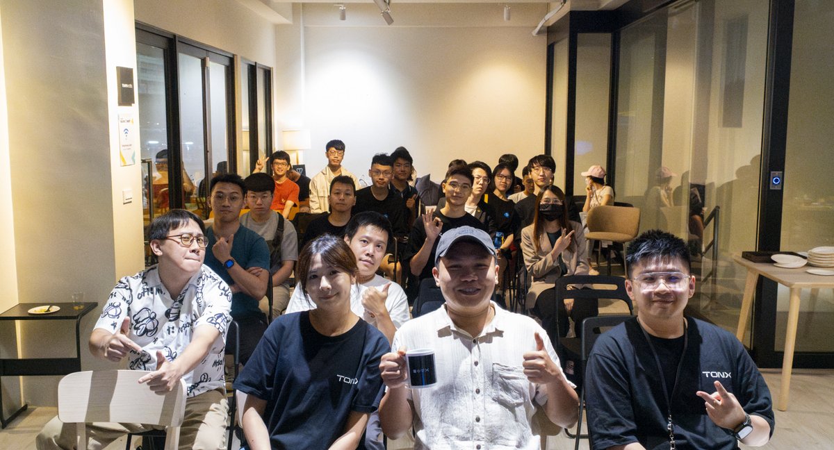 TONX_Studio's tweet photo. The community had a blast at the TON Taipei Meetup!🎉

 Attendees got to hear from @drawesomedoge, @ton_fura, and @howard_ on the latest @ton_blockchain developments.🎙️

Follow TONX to stay updated. 🔍 https://t.co/sm51YcETMS