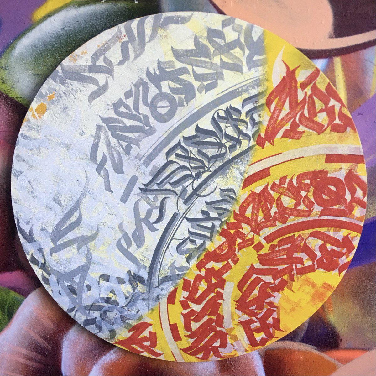 NirroDit's tweet photo. The next lot in line is this canvas, today it will appear in my Rarible. Before I post it, suggest a price for which you would like this work!
#Hand #CloseUp #People #Holding #PersonalPerspective #HighAngleView #Pattern #nft #nftart #callygraphy #graffiti #rarible https://t.co/J1y4tIAwBz