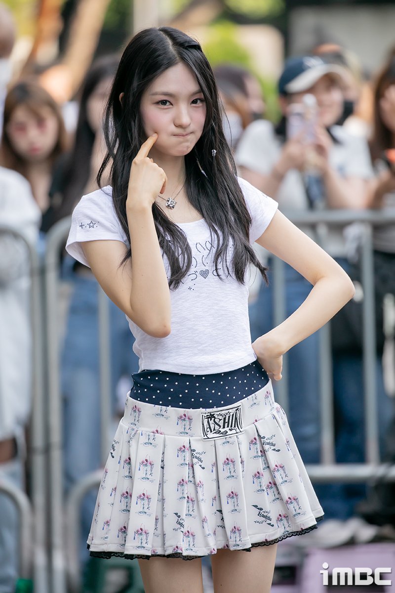 GRIkd1JaUAAd4fQ?format=jpg&name=medium