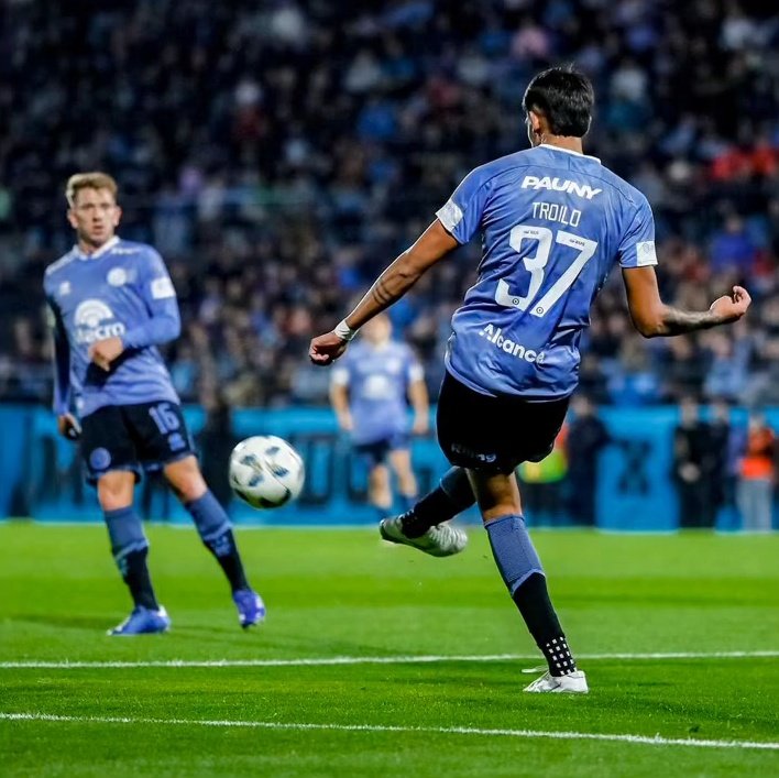 LA TROILONETA tweet media