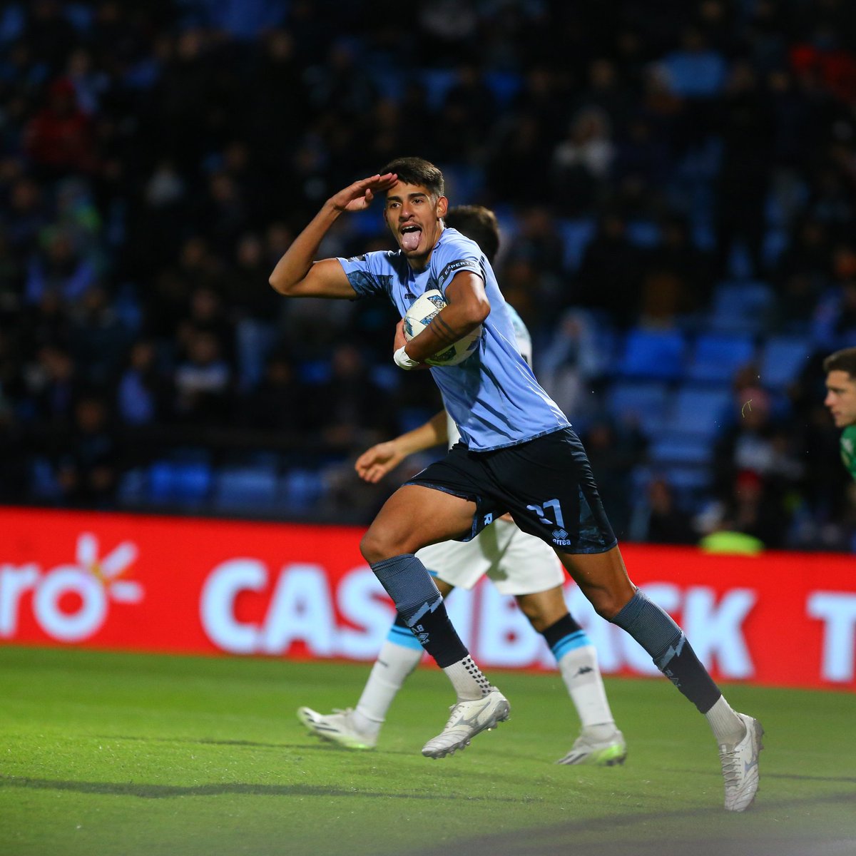 LA TROILONETA tweet media