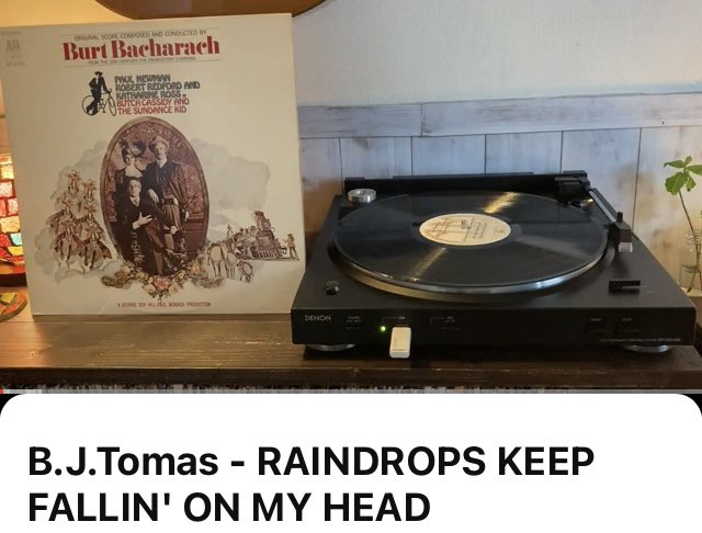 DOM_tgih's tweet photo. 今日の5曲目🌧️
B.J.Tomas - RAINDROPS KEEP FALLIN' ON MY HEAD 
https://t.co/b2rFmvgNPz #vinylのススメ #明日に向かって撃て https://t.co/Gtt4VDDg8g
