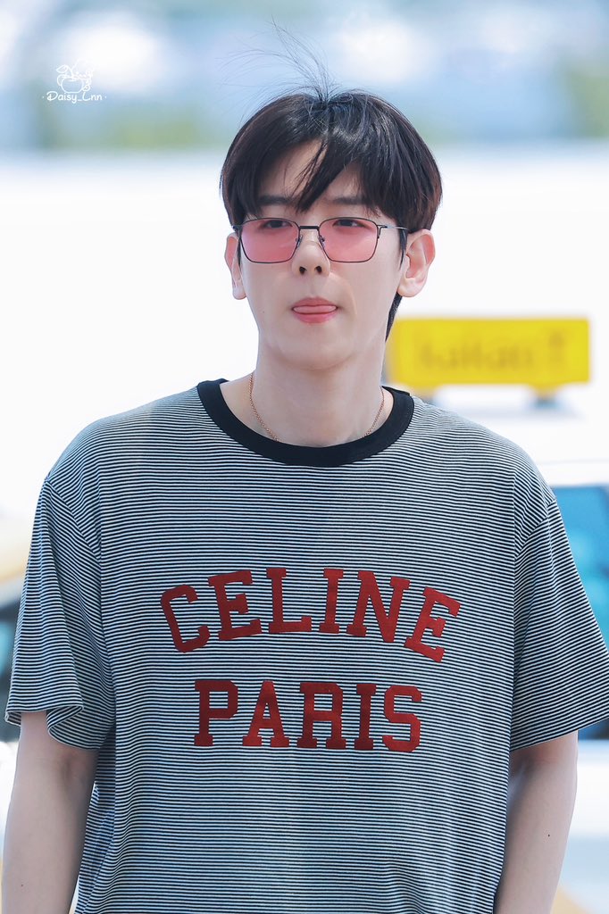 Daisy_Lnn's tweet photo. 2024.06.28 ICN✈️

#BAEKHYUN
#백현 @B_hundred_Hyun
#백현이 #백현아 #백현 #Baekhyun https://t.co/7xopmpmFM7