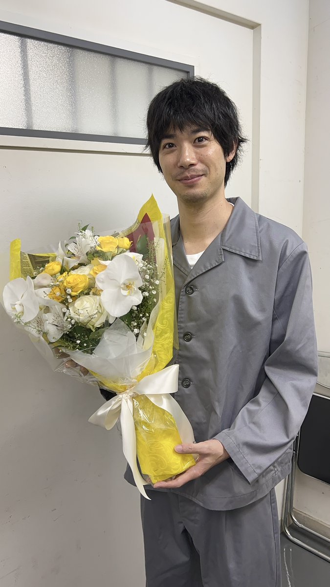 yips_fujitv's tweet photo. ___オフショット-  📷  -___ᝰ✍️👮

#渡辺大知 さんクランクアップ📸

まさかの犯人だった坂浦🚗
ビックリされた方も多いのでは？😳

#TVer では第1~3話と最新話を配信中📺
🔗 https://t.co/6iboJO1oXX

#イップス 
#篠原涼子 #バカリズム
#味方良介
#足立英　
#勝村政信
#矢本悠馬
#染谷将太 
#フジテレビ #金9ドラマ #春ドラマ