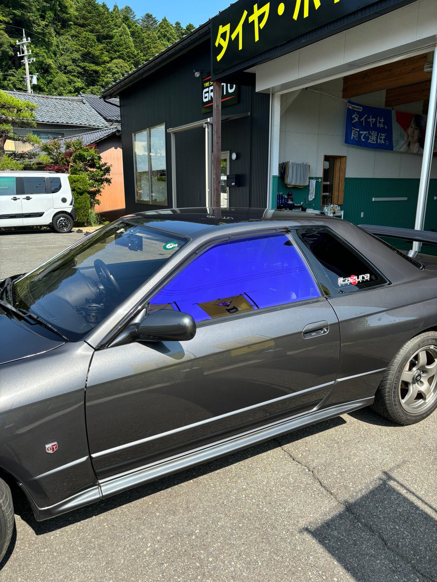 grato07131's tweet photo. R32GTRのフロントサイドにピュアゴースト施工しました。

 #タイヤショップ #グラート #福井 #カーフィルム #ブレインテック #ピュアゴースト https://t.co/tUMZe1Wez7