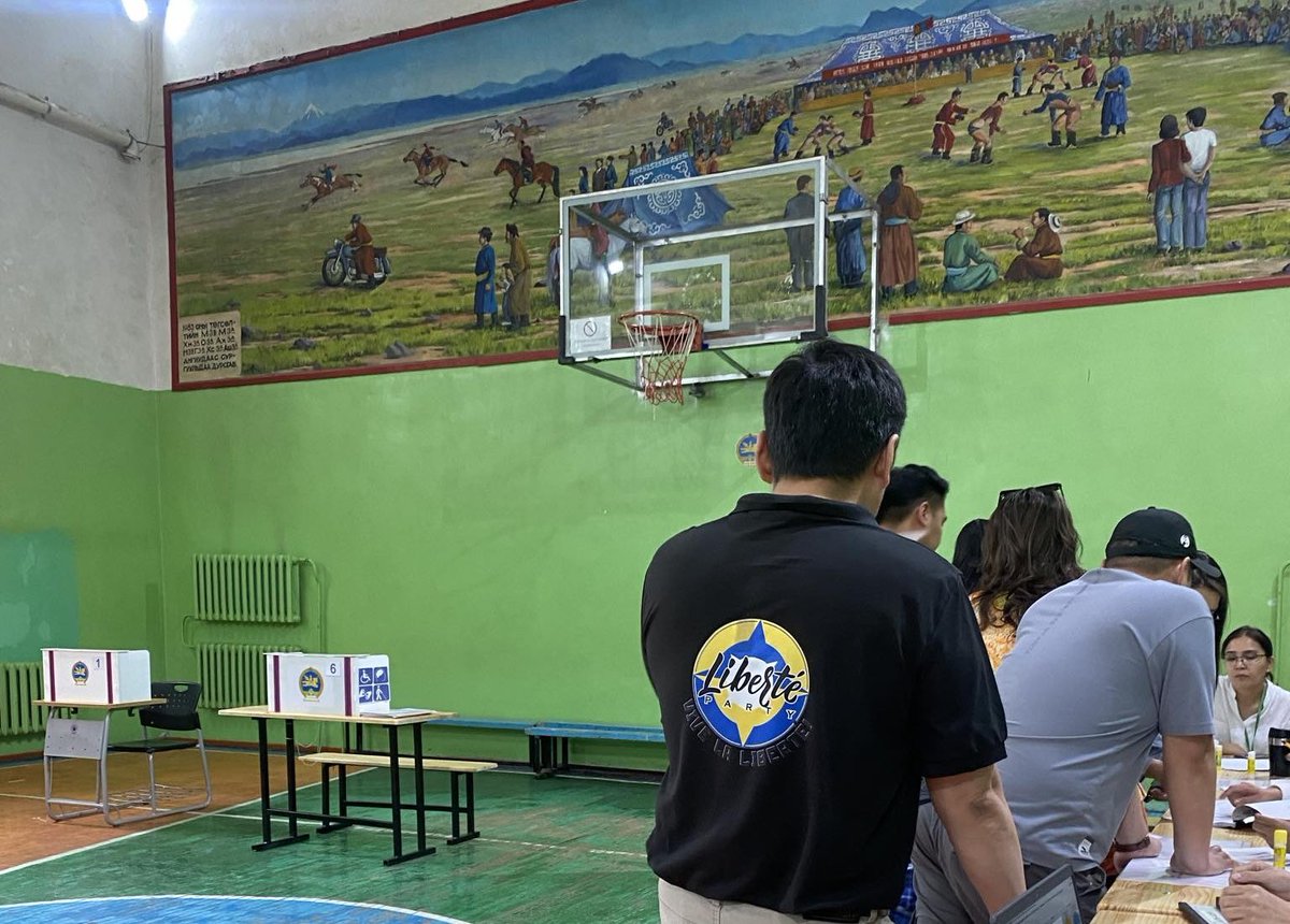 Гангалж очиж бүх саналаа ЭРХ ЧӨЛӨӨНИЙ ЭВСЭЛ намд өглөө