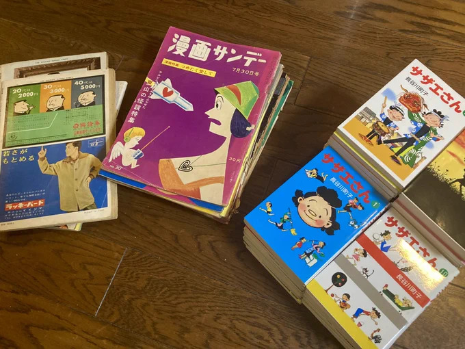 私の本棚に眠っている「大人漫画」達。『はいよろこんで』MVをはじめ、拙作はこういう資料の読み込みから始まりました。 