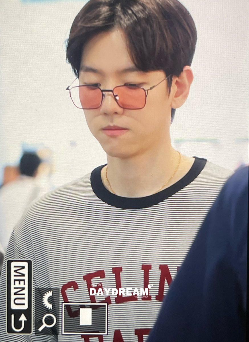 Daydream506B's tweet photo. 240628ICN
#BAEKHYUN
#백현 #변백현 #边伯贤 https://t.co/TSkrvufJNB
