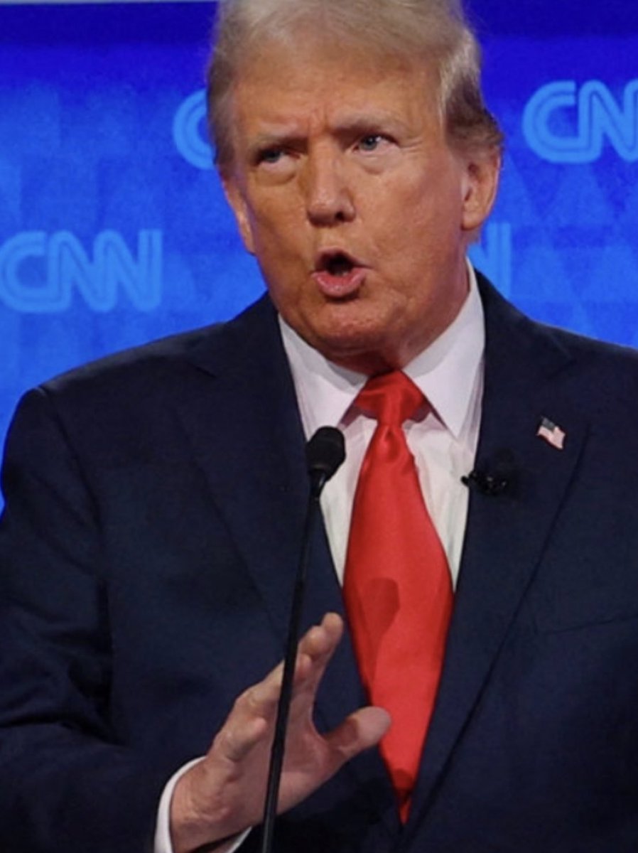 OmarRiverosays's tweet image. Serious question:
In your estimation, what percentage of tonight’s debate questions did Donald Trump NOT answer/evade?