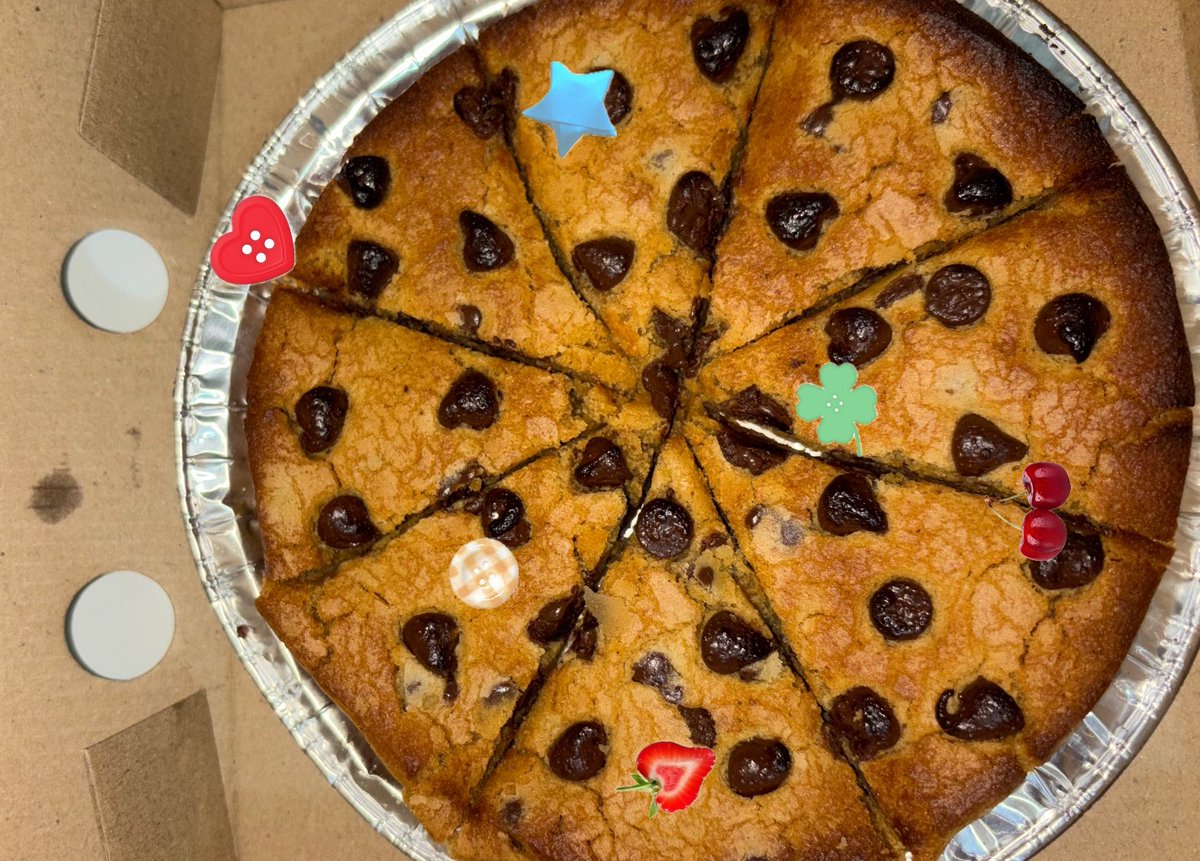 a_carrot_bagel's tweet photo. how cuteeee 🍒🍊🍪𓏸𓇼🛋️🍕 https://t.co/YCYn1F5lkK