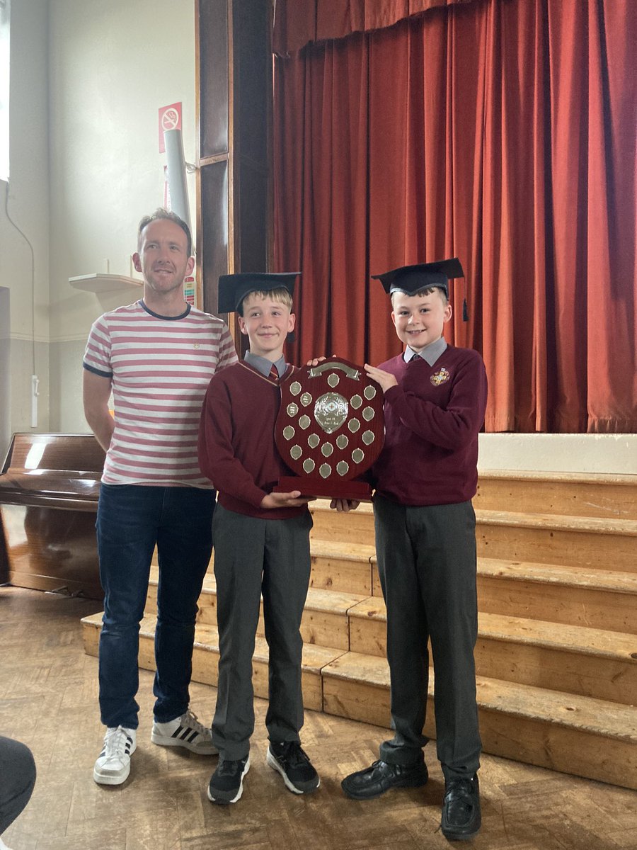 We’re so proud of the two amazing 6th Classes who graduated this week. Here are pictures of some of the award winners.