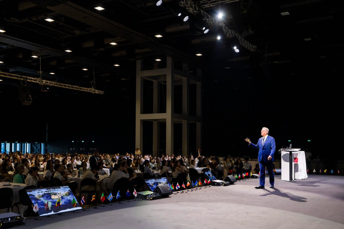 Al Gore (@algore) on Twitter photo Ciao, Italia! I’m thrilled to be in Rome, hosting our 56th <a href="/ClimateReality/">Climate Reality</a> Leadership Training. We’ve got a busy weekend ahead as our attendees from across Southern Europe gather to gain new skills, networks, and knowledge to solve the climate crisis. Let’s get to work! Ciao, Italia! I’m thrilled to be in Rome, hosting our 56th <a href="/ClimateReality/">Climate Reality</a> Leadership Training. We’ve got a busy weekend ahead as our attendees from across Southern Europe gather to gain new skills, networks, and knowledge to solve the climate crisis. Let’s get to work!