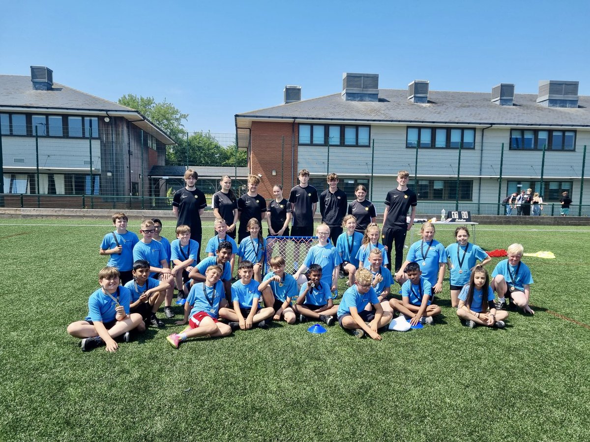It’s been a very busy week for EN Sport, hosting two sports days, taster day and on Wednesday our amazing sports students hosted a Tchoukball festival for Ormiston

Well done to our brilliant leaders who have worked tirelessly organising a great event for our local schools 👏🏽