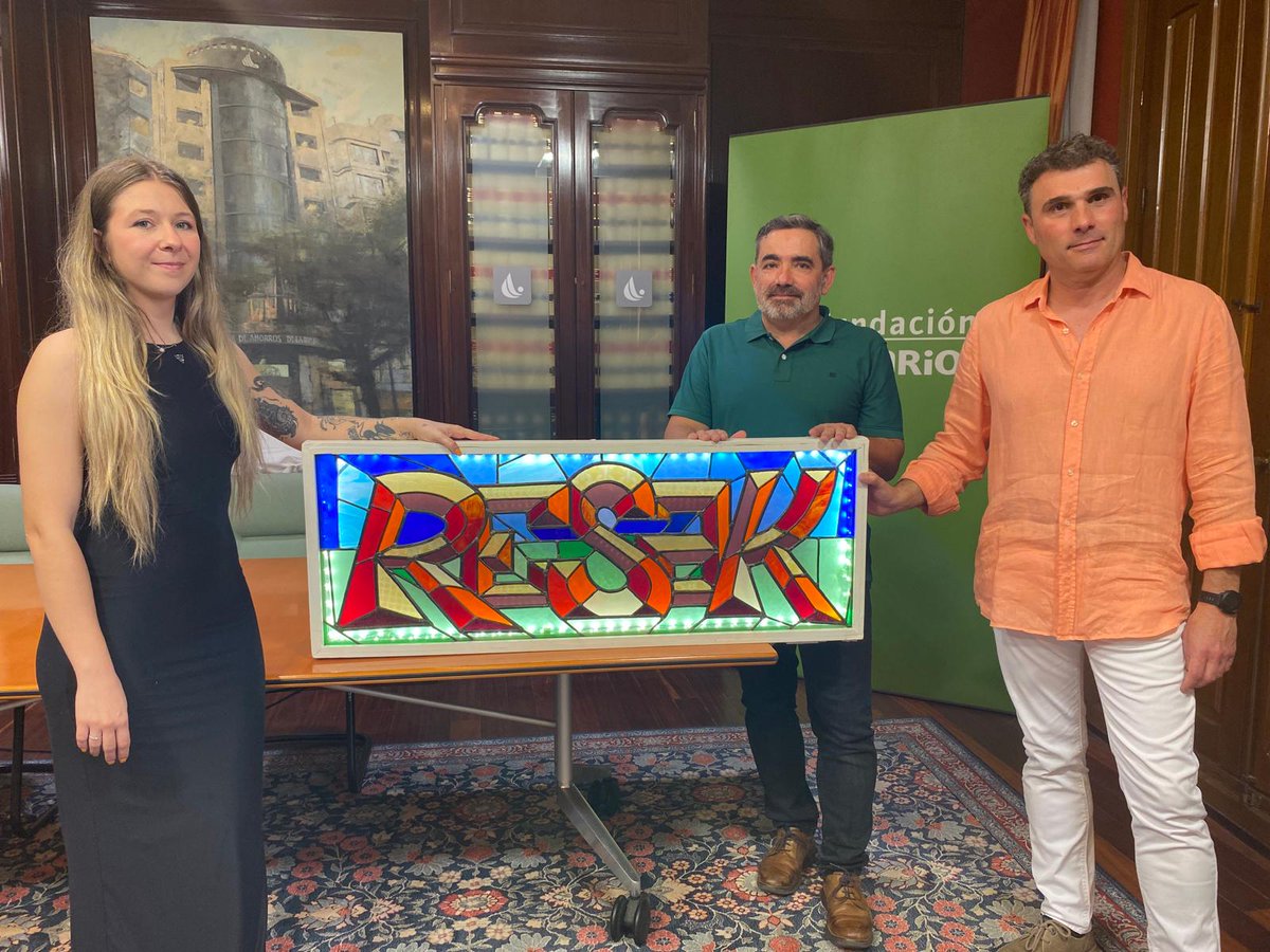 👤/El artista urbano <a href="/ResaksGraffiti/">Resaks Graffiti</a>, elegido este año para el proyecto “1 Kilómetro de Arte” en Ventosa.

La propuesta “Cromatismo del Camino” ha sido la seleccionada para enriquecer la iniciativa de la localidad riojana.
