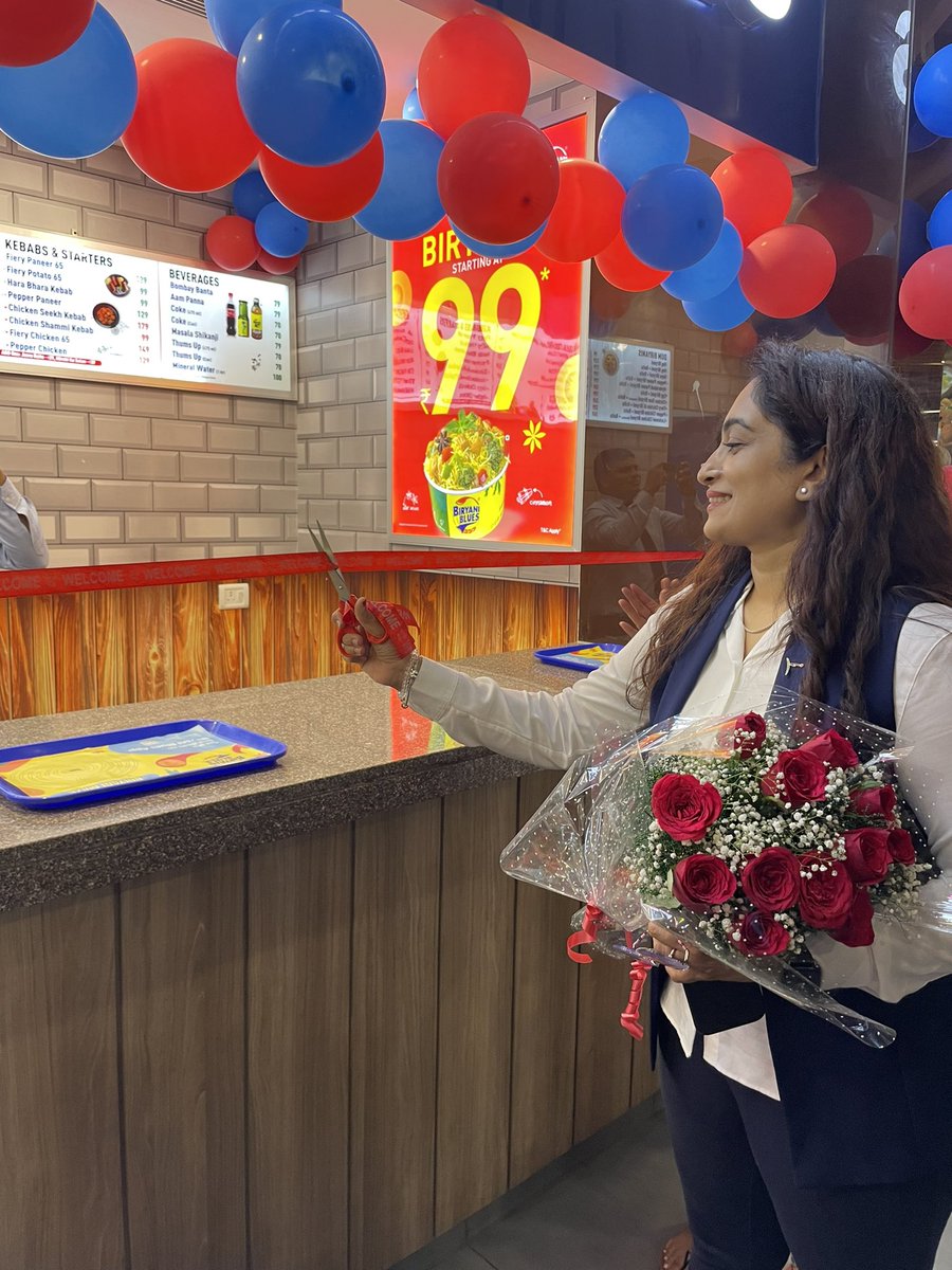 BiryaniBlues's tweet image. We are thrilled to announce the inauguration of Biryani Blues outlet at International Tech Park, Sector 59! 🚀

Thank you to everyone who joined us for the opening. We can't wait to serve the tech community at Sector 59 with our authentic biryanis!

#BiryaniBlues #NewOutlet