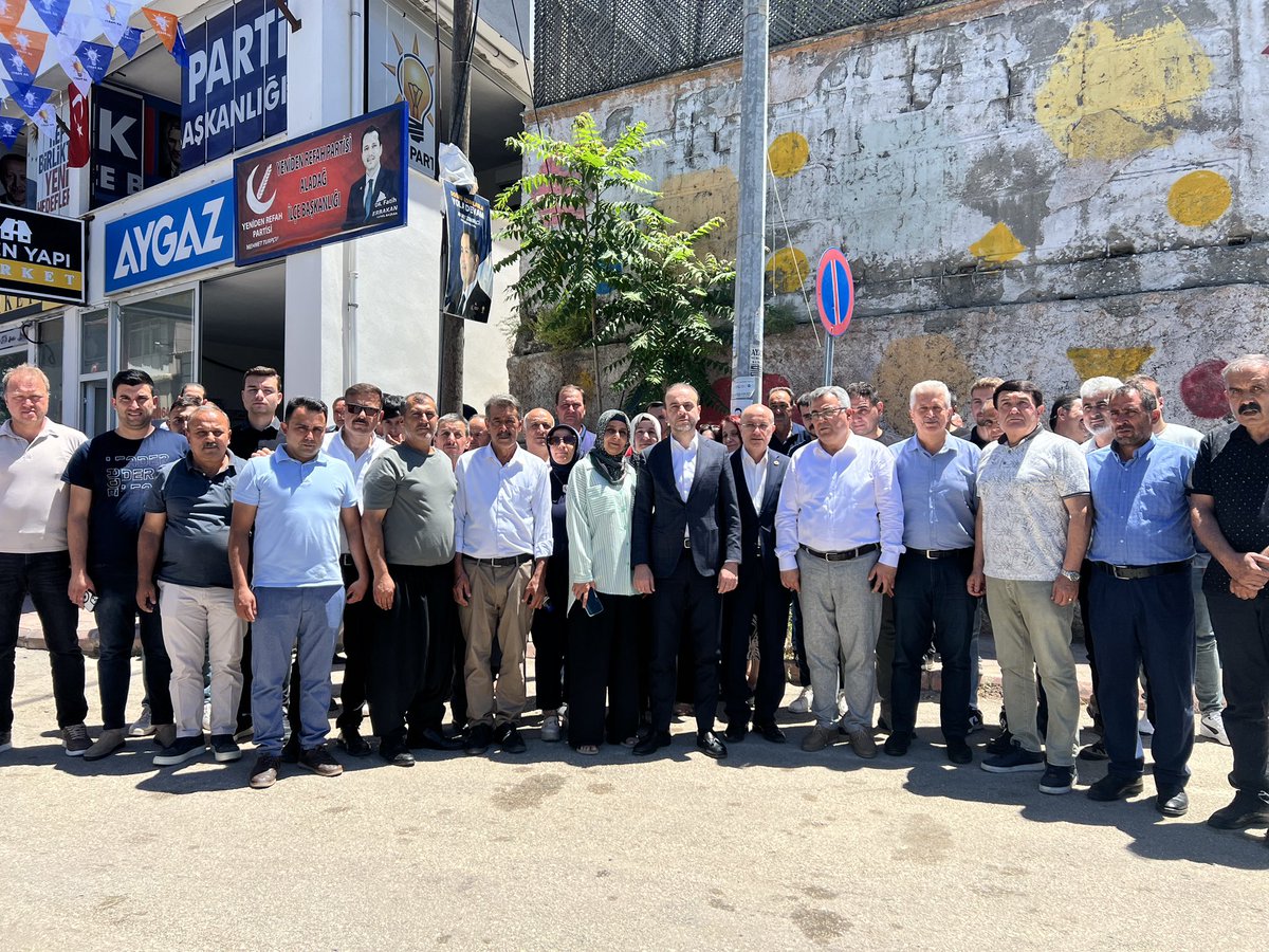 📍AK Parti Aladağ İlçe Başkanlığı

Değerli hemşehrilerimiz ve teşkilatlarımızla birlikte Aladağ ilçemizi ilgilendiren konuları detaylı bir şekilde değerlendirdiğimiz verimli bir toplantı gerçekleştirdik. 

#Adana’mız ve #Aladağ’ımız için gece gündüz demeden çalışmaya ve