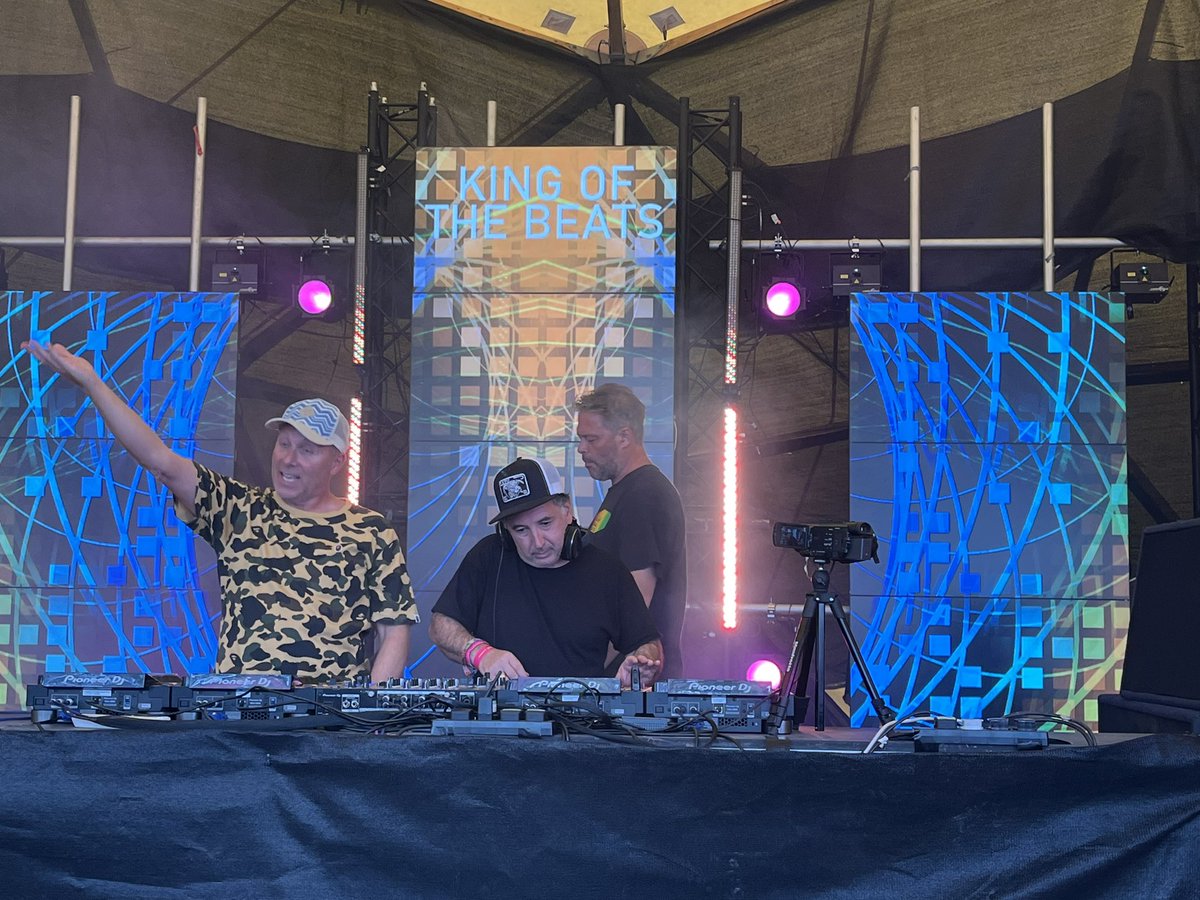 <a href="/Krafty_Kuts/">Krafty Kuts</a> <a href="/GladeAreaGlasto/">Glade Area Glastonbury</a> @plumpdjs <a href="/thefreestylers/">#FREESTYLERS</a> Our view.