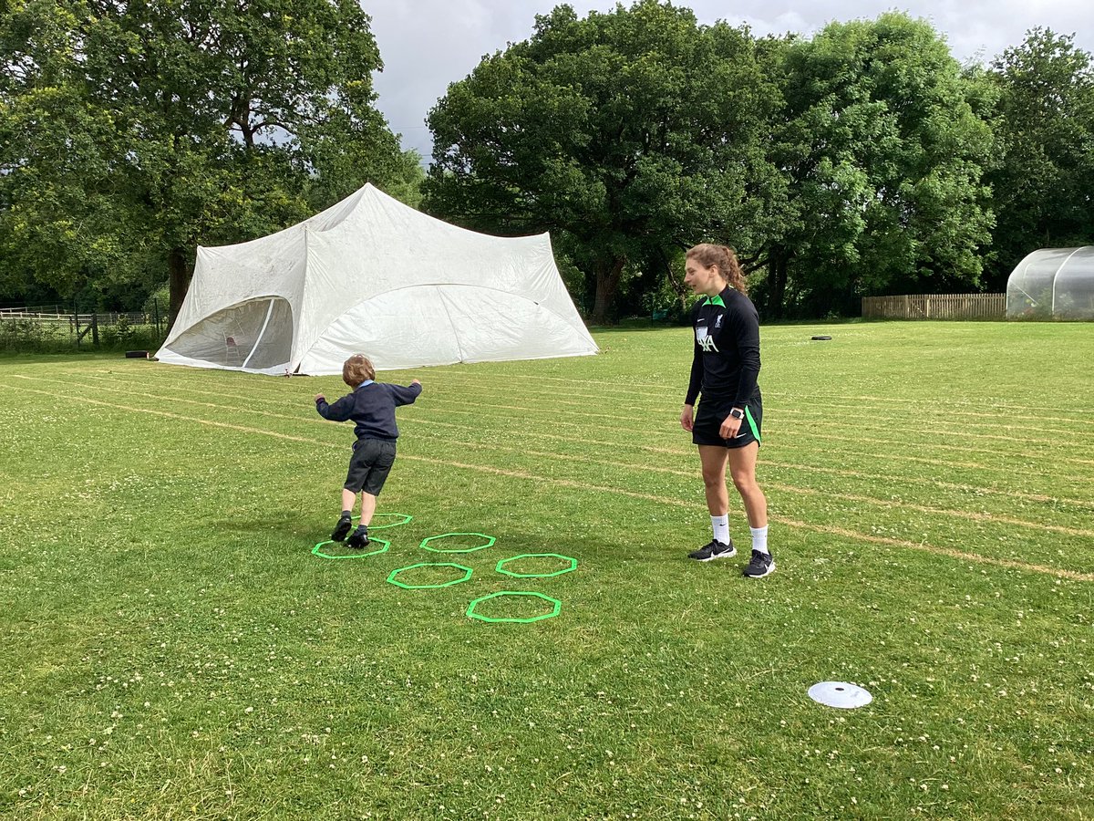 Mrs Wills tweet media