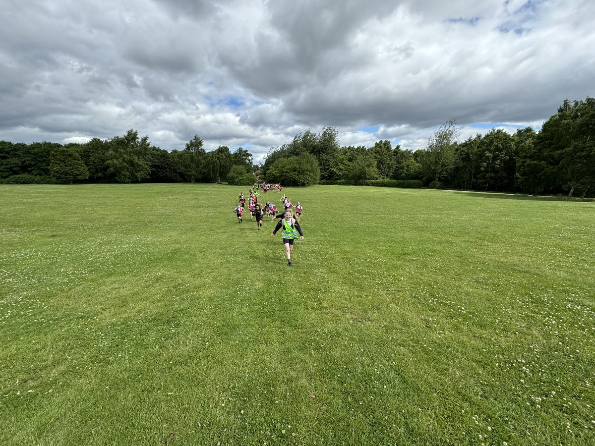 MissTaylorWG's tweet photo. The last leg of our sponsored walk to the country park. #communityactionweek @WhitegateSch @TransformTrust https://t.co/p892kuECgF