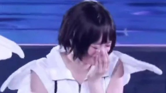 hanni pics tweet media