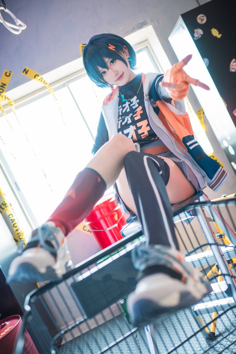 告知📣

6/29(土)はゼンゼロの主人公『リン』のコスプレでイベント会場にいます✨

秋葉原か渋谷、どちらの会場にいるのかは当日のお楽しみ♪

探しに来てくださいね‼️

#ゼンゼロ移住計画 #ポンプの移住案内 #ゼンゼロ https://t.co/h8iU1HBEFR