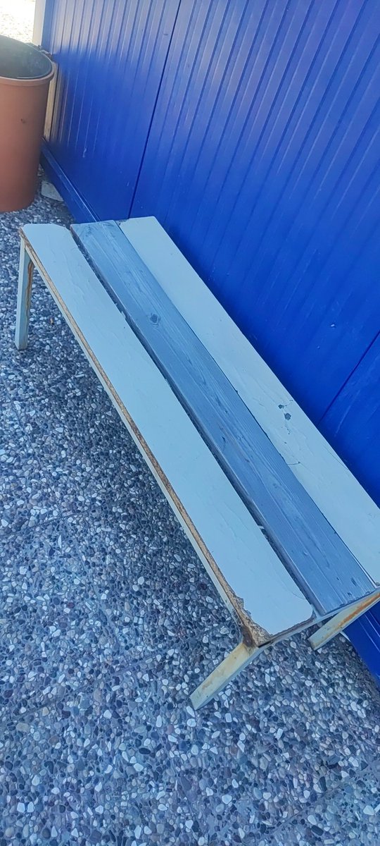 Günde yaklaşık  100kişi muayeneye gelsin.Ortalama 2bin TL den ücret alsınlar araç başı.Saatinde gelip 1 saat sıra bekle.Sıra beklerken 30 kişiye sadece bu taktan koltuk düşsün. 
Hayatınızda bu olayı sadece ARAÇ MUANEDESİNDE olur #tüvtürk #araçmuayeneistasyonu #nevşehirtüvtürk