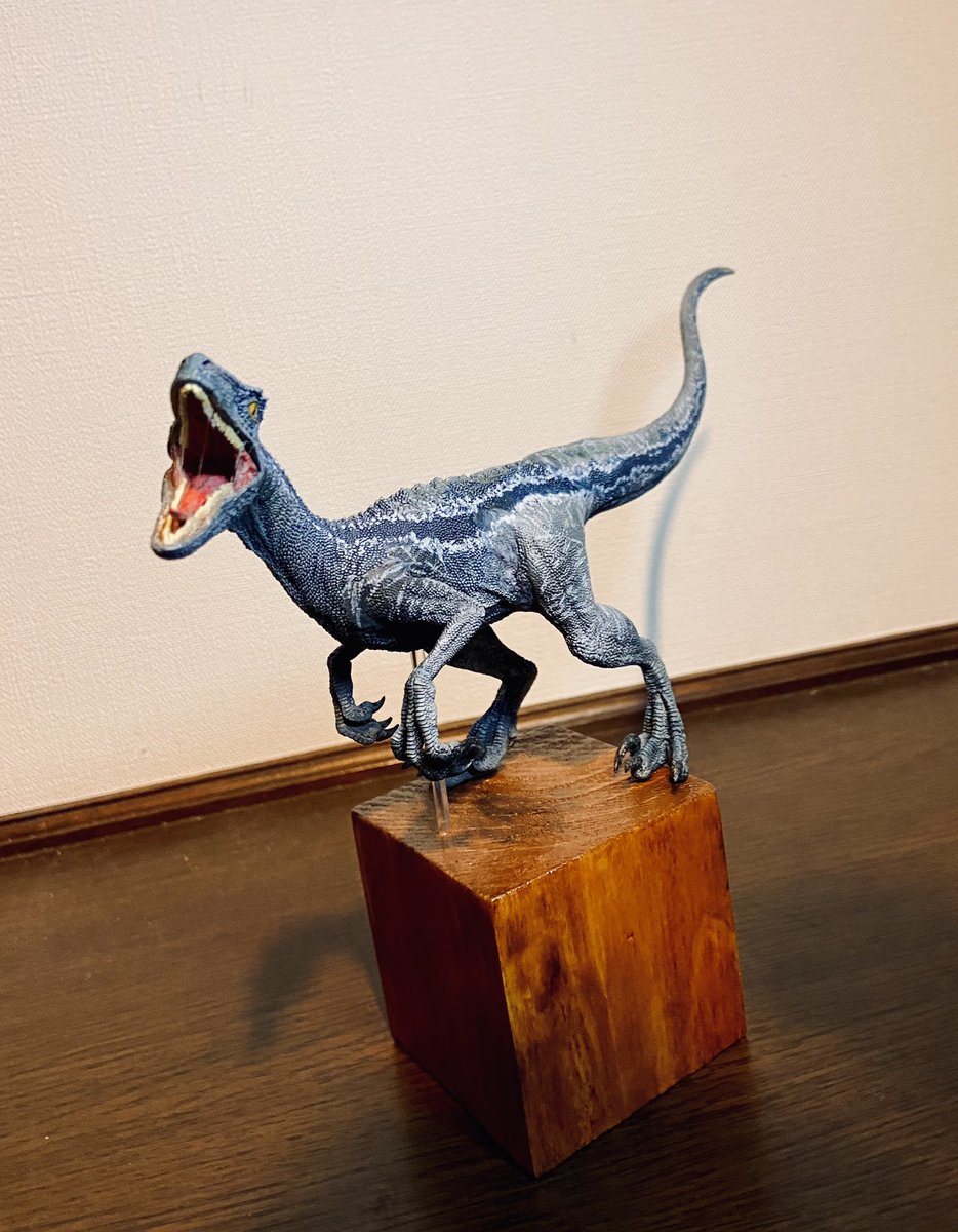 スーパービッグ　ヴェロキラプトル　リペイント改造 スーパービッグ ヴェロキラプトル リペイント改造 スーパービッグ