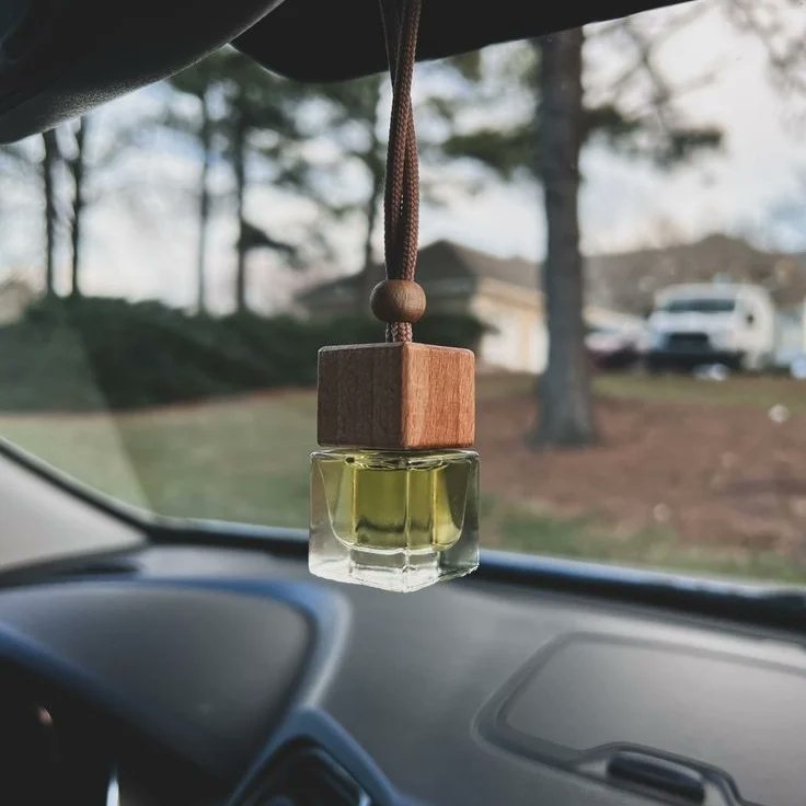 verabelle_'s tweet photo. Freshen up your commute💃 🚗 💨
Take our signature scents on-the-go with our car diffuser.
#VerabelleScents #CarFresh #verabellebeautybrand #CarAccessories #CarEssentials #DrivingComfort #RoadTripReady #FreshRide #CarCare #AutoAccessories #TravelTips #CommuteComfort #Verabelle https://t.co/lKT4gzLGAP