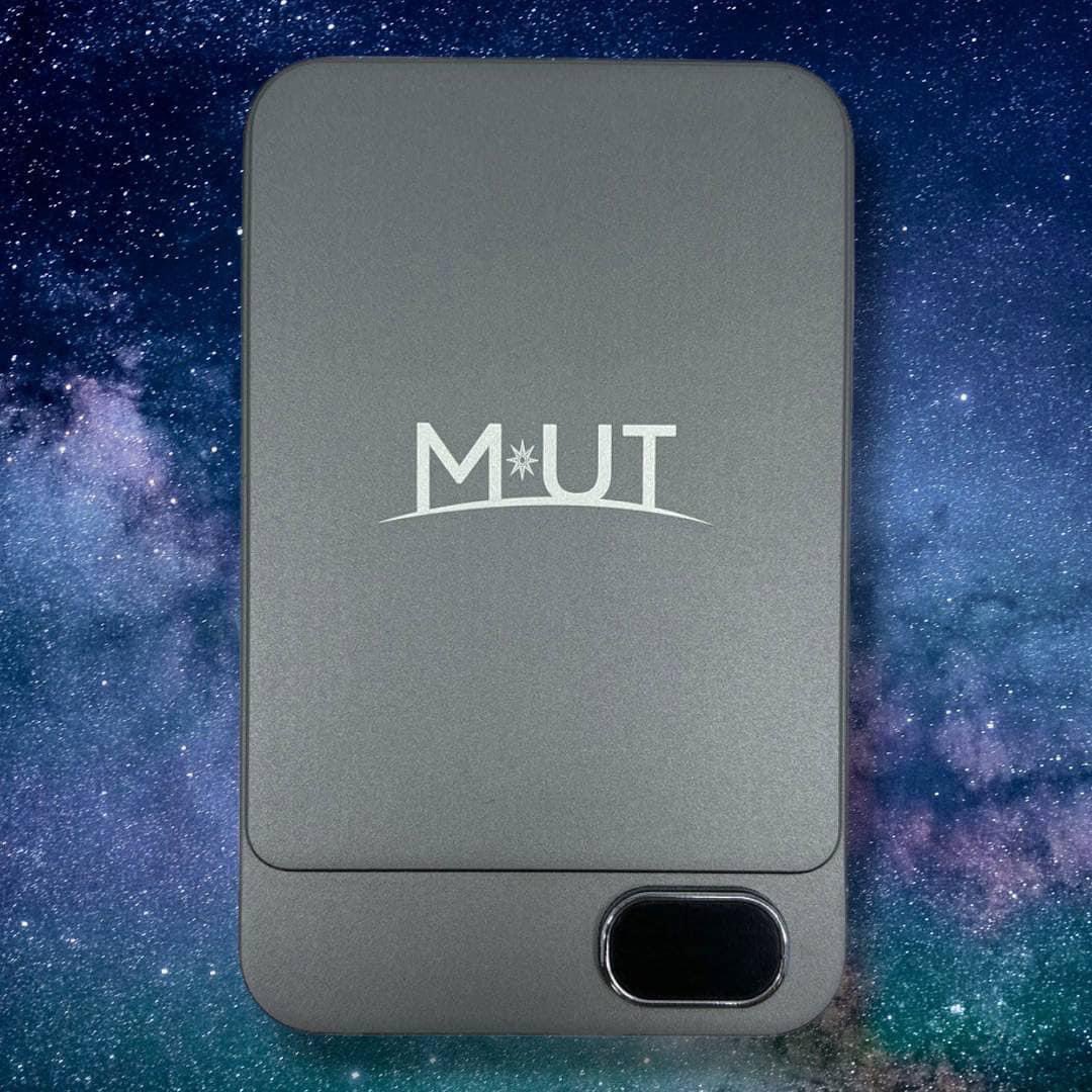 Support Queen Anntonia tweet media